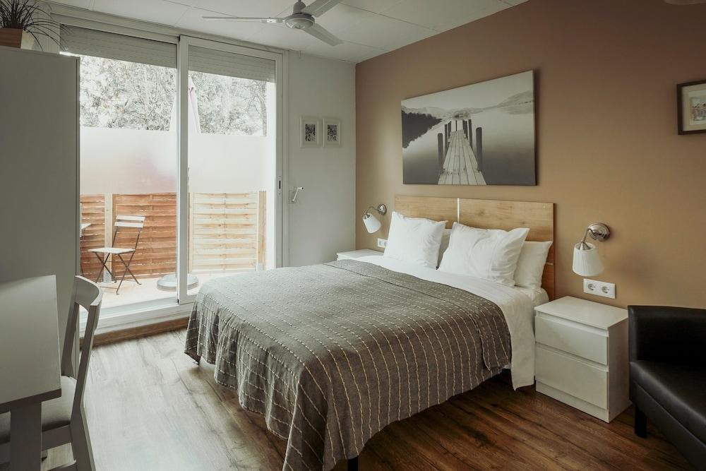 B&B Ines Сан-Кугат-дал-Бальєс Екстер'єр фото